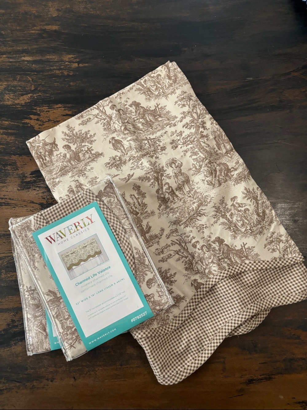 Waverly Toile Valance with Gingham Trim in Cream and Brown